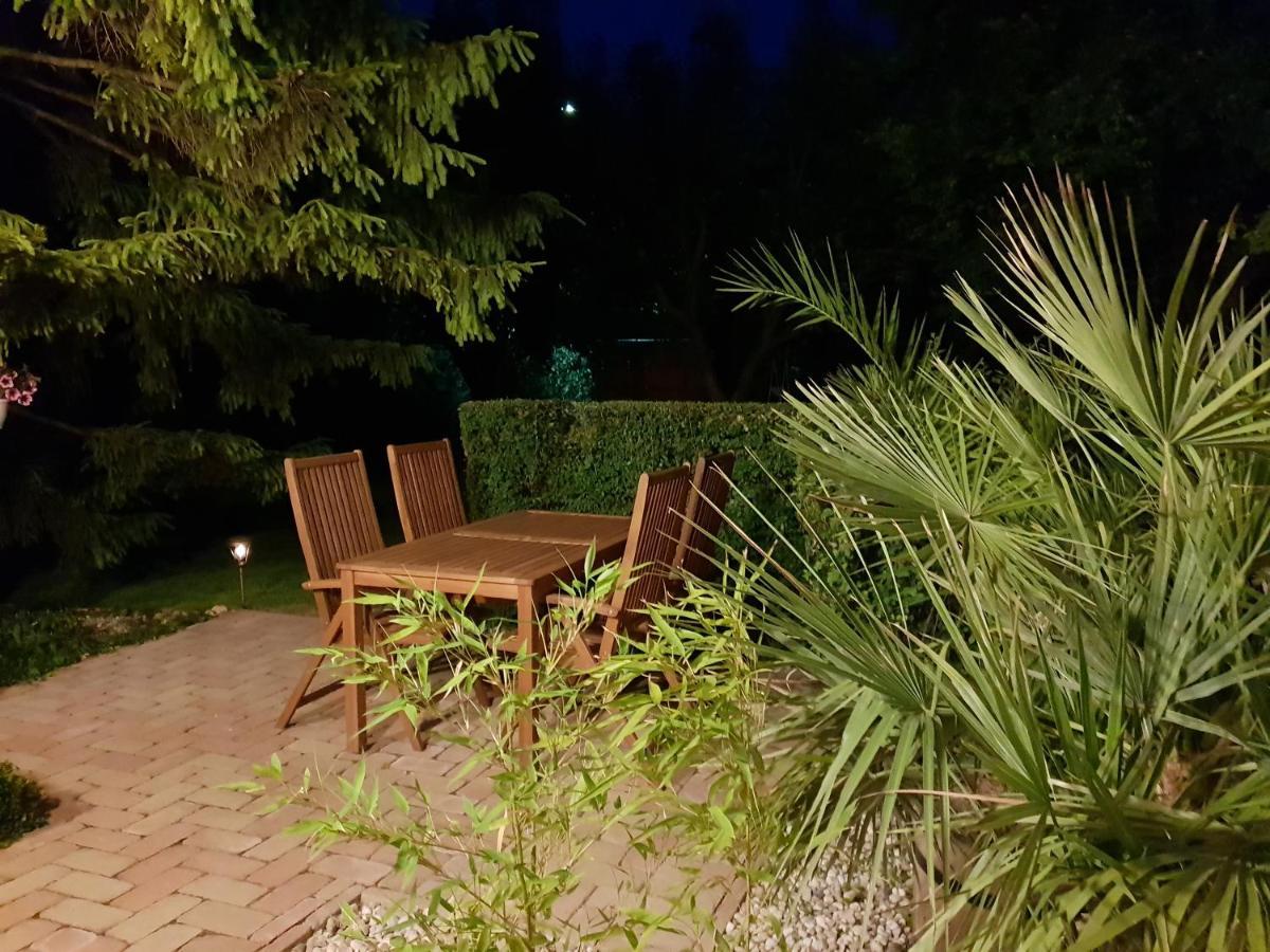 Fuered Deluxe Garden Apartment Balatonfured Luaran gambar
