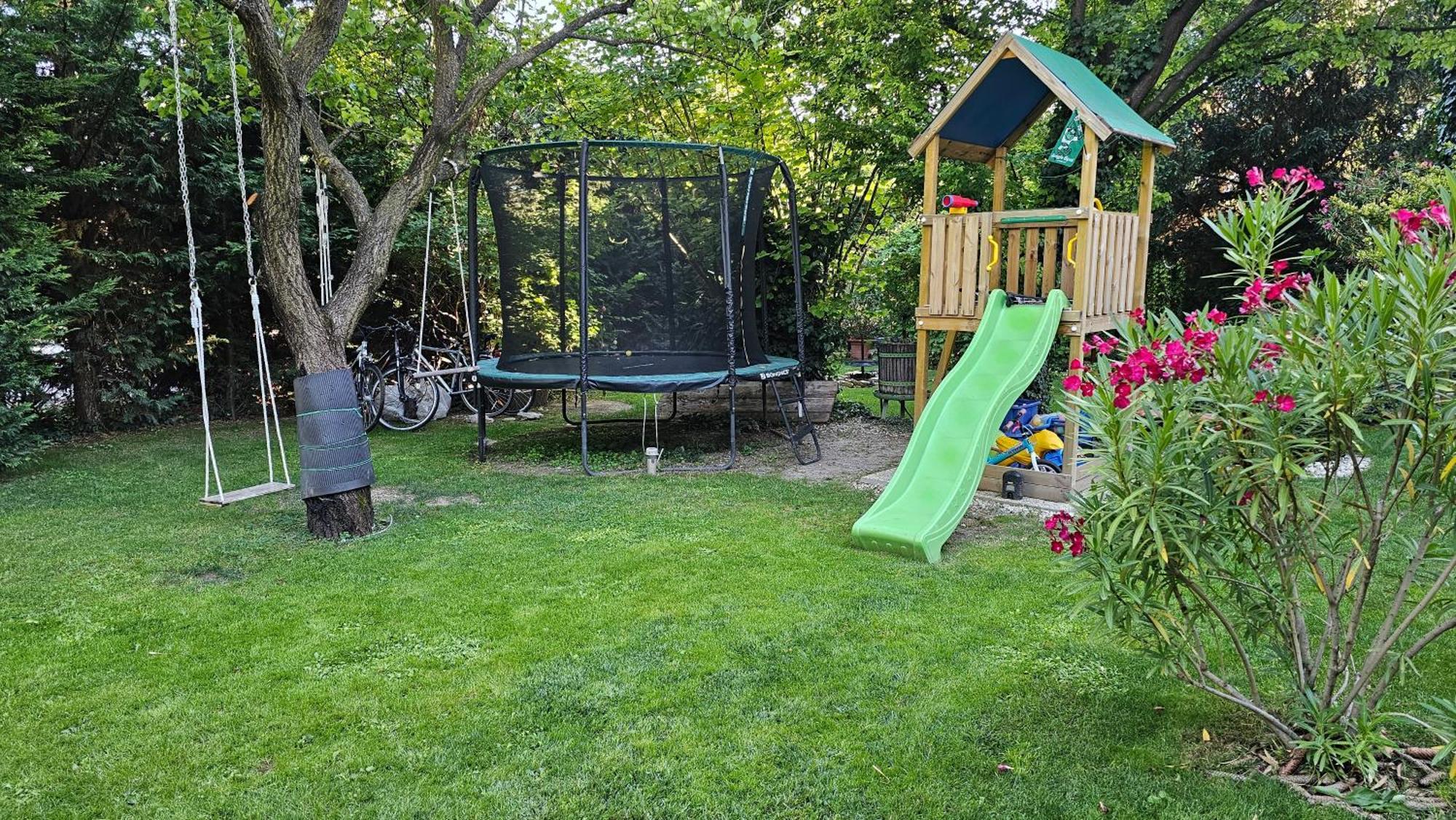 Fuered Deluxe Garden Apartment Balatonfured Luaran gambar